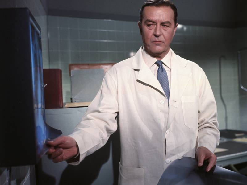 X - The Man With the X-Ray Eyes